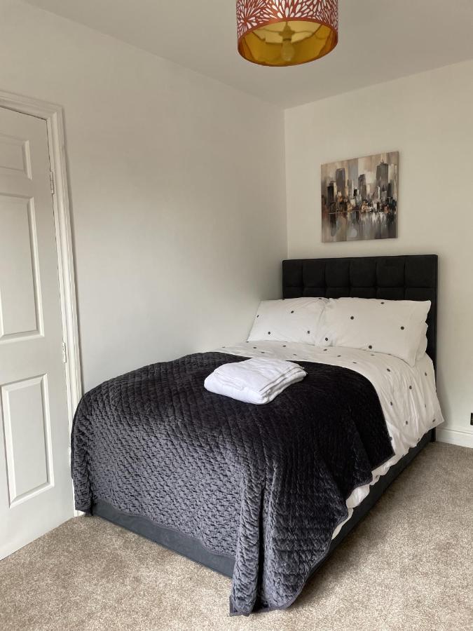 4 Bedroom House In Harrogate Town Centre Buitenkant foto