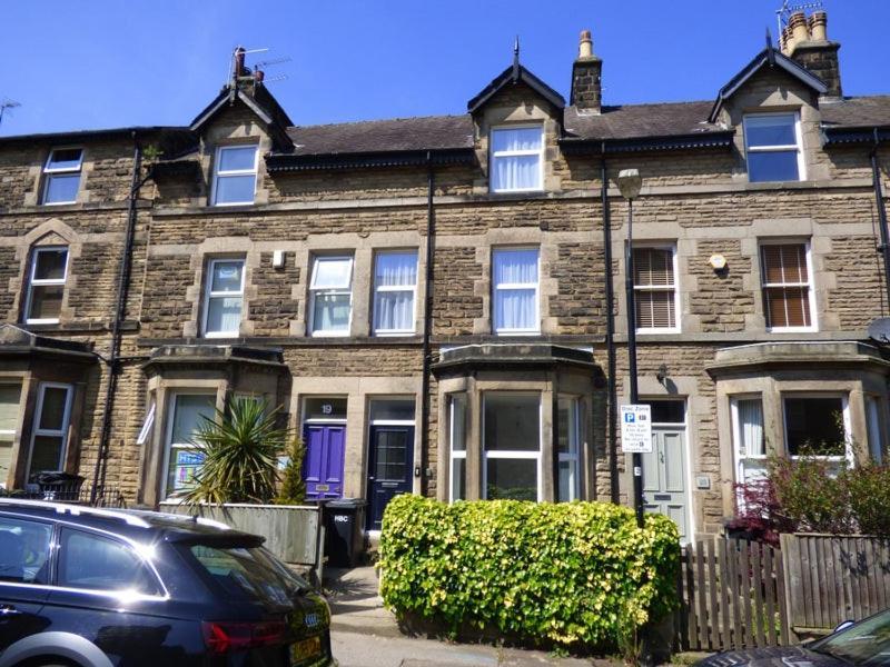 4 Bedroom House In Harrogate Town Centre Buitenkant foto